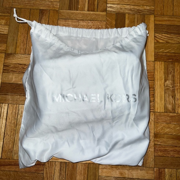 MICHAEL Michael Kors Soho Small Sequin
Chain Shoulder Bag - Picture 4 of 7